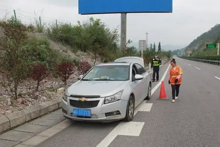 湖南桂东高速拖车救援服务公司